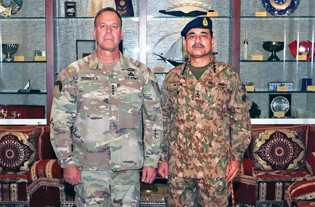 Asim Munir meeting General Michael Erik Kurilla at U.S. Central Command in December 2023